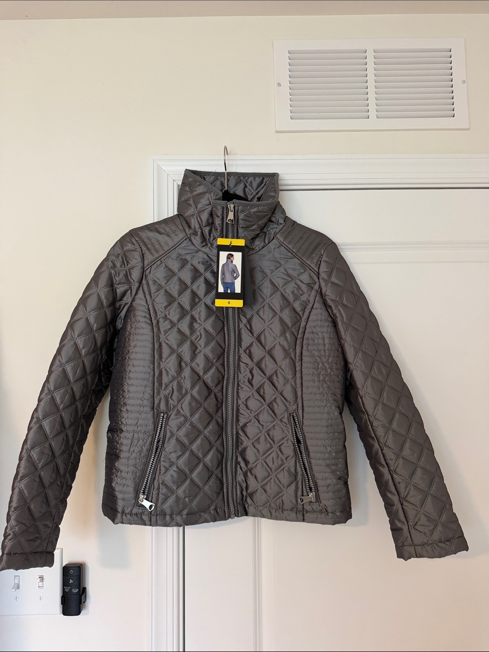 NWT Andrew Marc Quilted Jacket - Gray